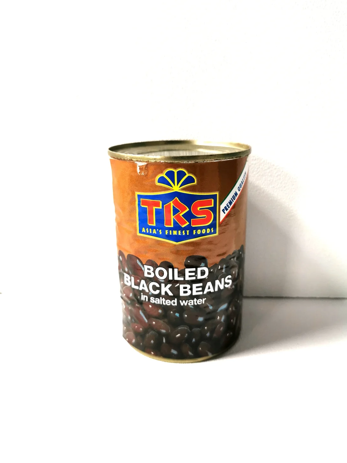 Trs boiled black beans can